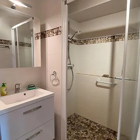 Cosy A - 2 Chambres, 5 Pers, Parking, Lave-linge - Fr-1-737-39 Apartment